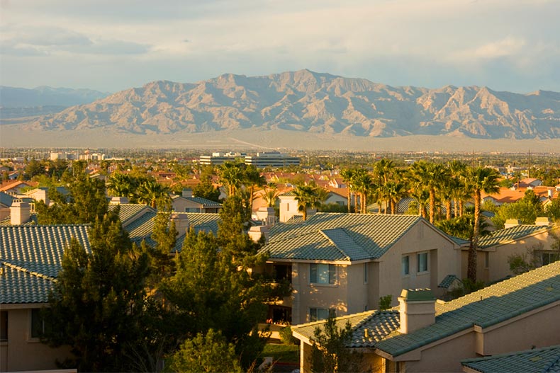 Homes in the Las Vegas area with mountains in the background