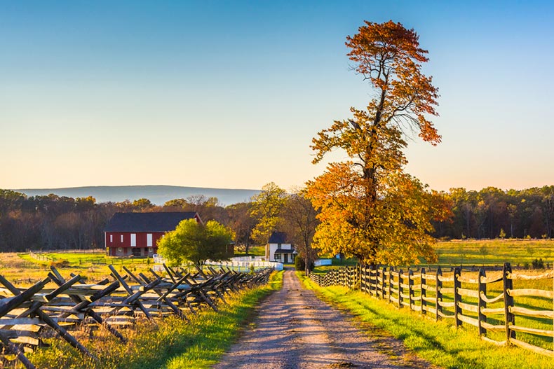 View of a dirt road leading to a farm in Gettysburg, Pennsylvania