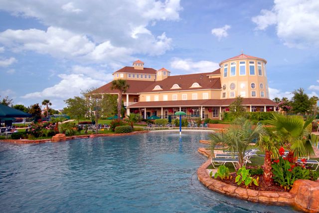 watepark_2 Isabella Village at Savannah provides a diverse and vibrant way of life where all get to choose their individual activity level from a vast array of resort-style amenities.