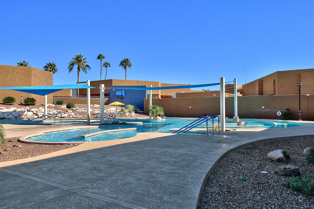 Resort style pool at Sun City Arizona