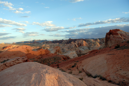 You may be surprised to know that there are many health benefits of living in a desert.