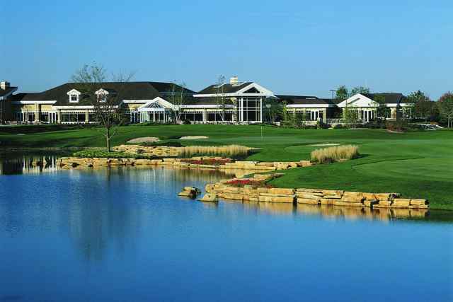 Del Webb Sun City Huntley, IL is one of the premier active adult communities in the Chicago area.