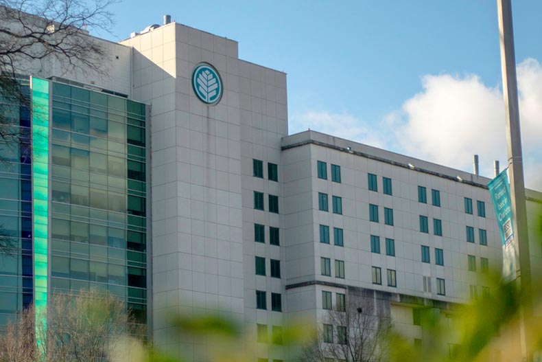 Exterior view of the Atrium Health Carolinas Medical Center in Charlotte, North Carolina