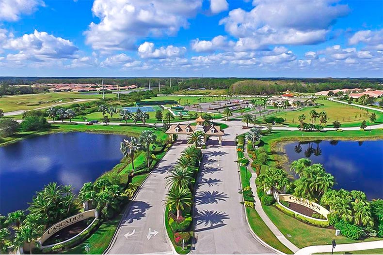Aerial few of entrance and amenities in Cascades at River Hall in Florida