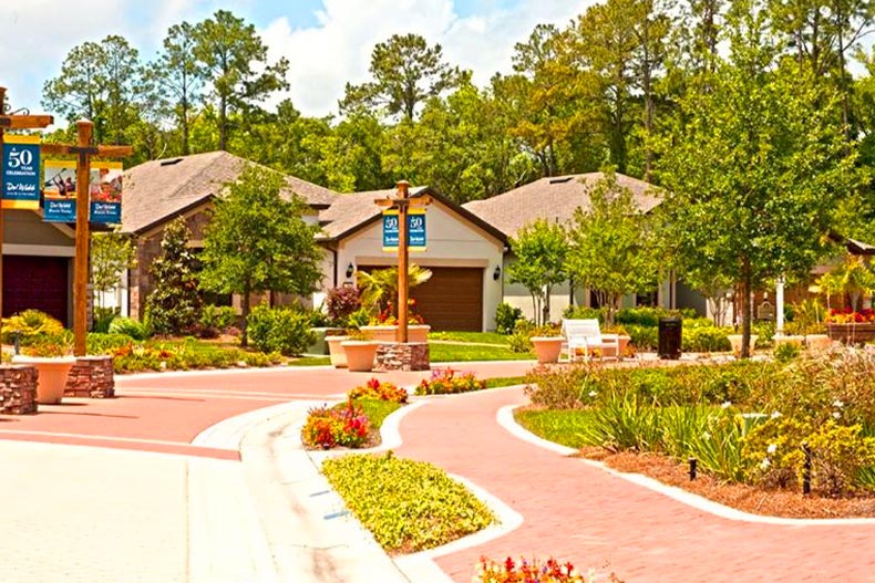 External photos of single-family homes in Del Webb Ponte Vedra surrounding a courtyard