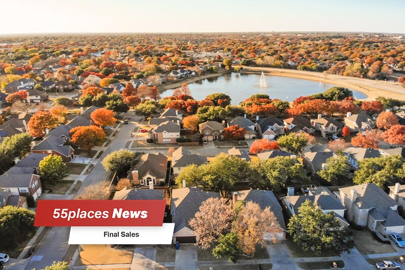 Aerial view of lakeside houses in Flower Mound, Texas