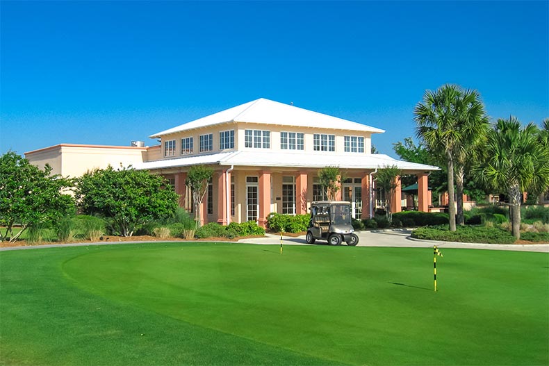 Exterior view of the Candler Hill Golf and Country Club at On Top of the World in Ocala, Florida