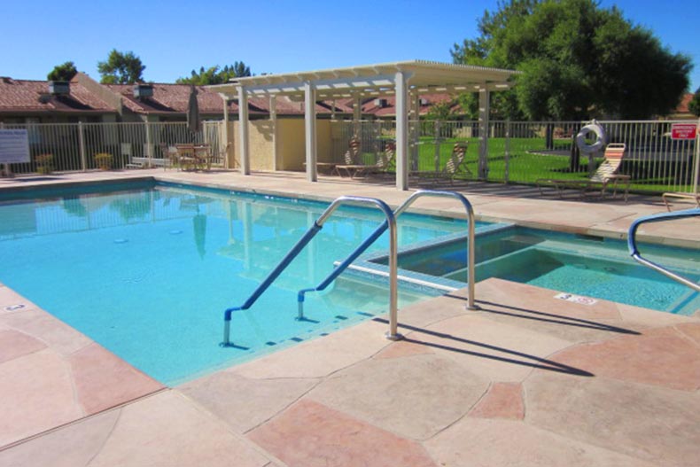 The outdoor pool and hot tub at Greenfield Glen in Mesa, Arizona