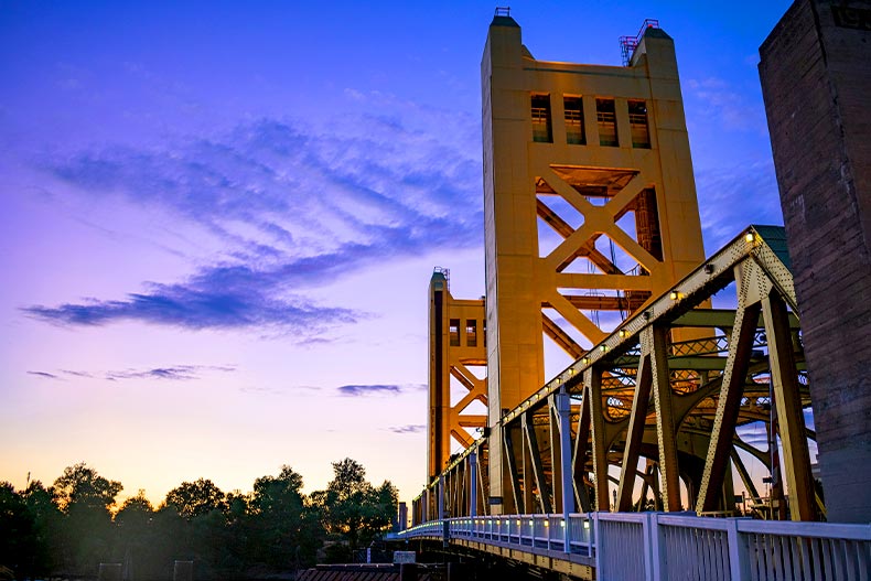 Sunset photo of Sacramento Tower Bridge in Sacramento, California