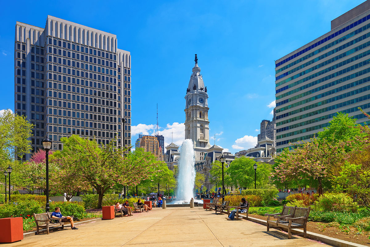 Philadelphia Pennsylvania park and fountain 