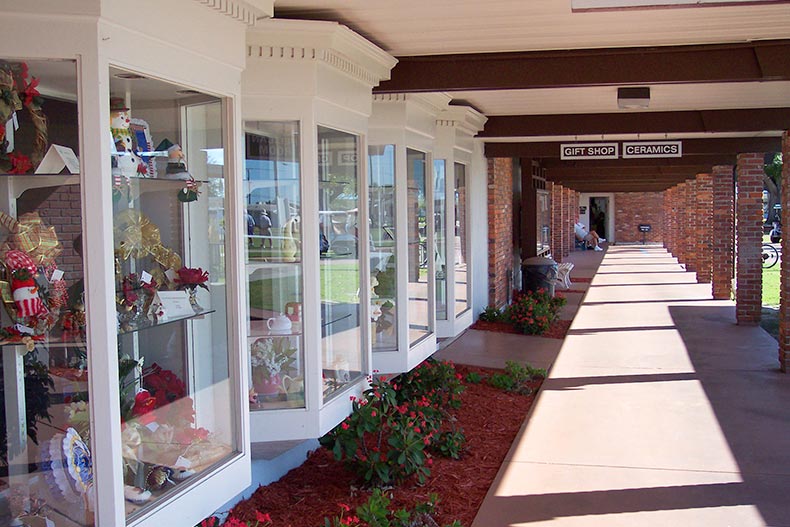 A pathway beside the gift shop and ceramics studio at Sun City Center in Florida